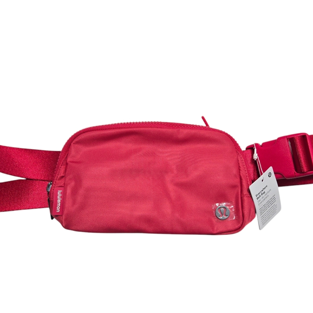 Lululemon Everywhere Belt Bag 1L Cherry Mist Pink